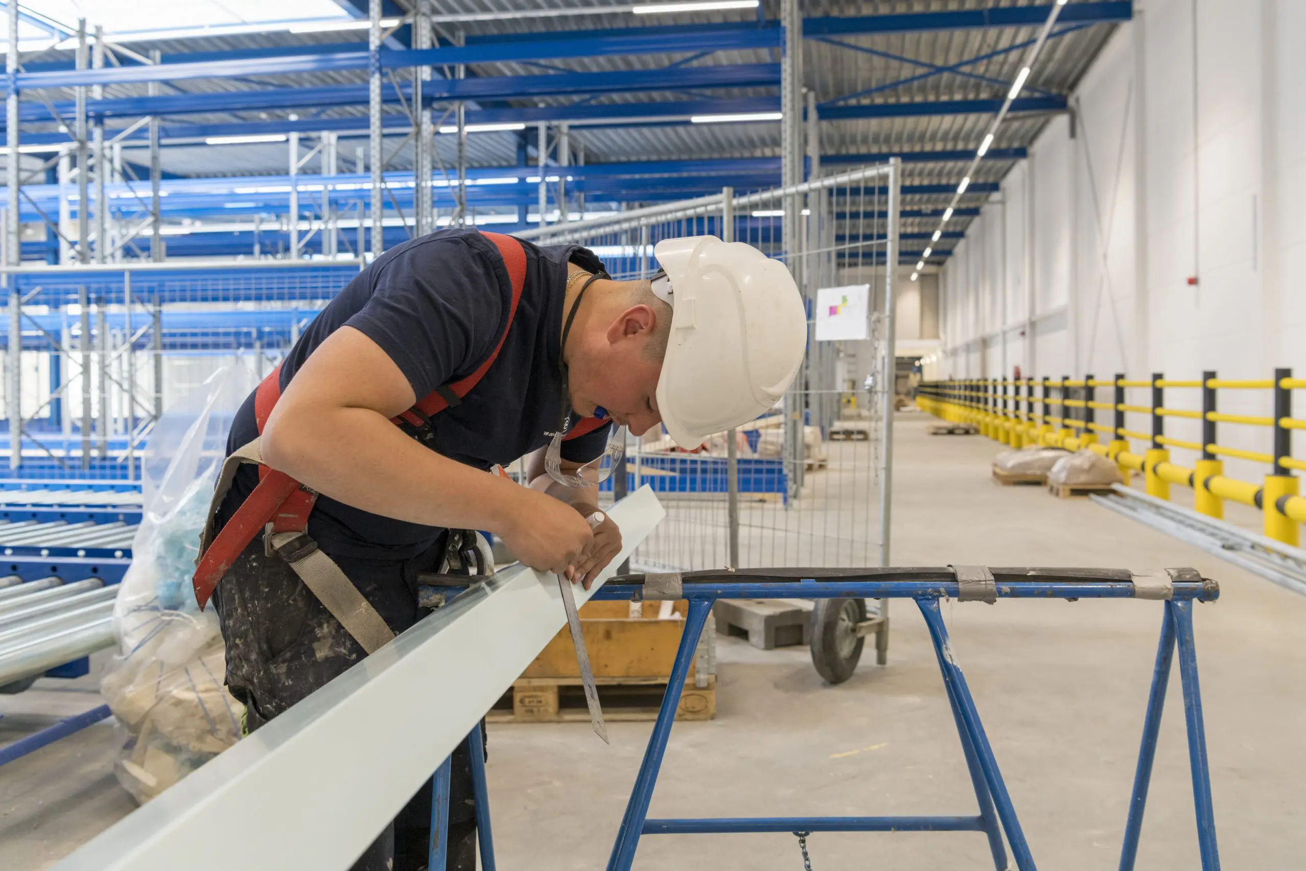 Isolatiemonteur aan het werk